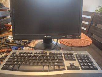 Gateway computer monitor and keyboard