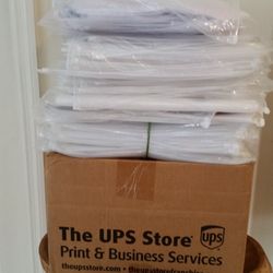 200 ZIPPERED TOP POLY BAGS FOR CLOTHING OR ALMOST ANYTHING - SEE PHOTOS AND READ DESCRIPTION BELOW 