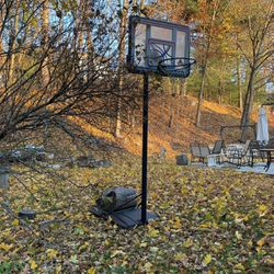 Basketball Hoop. Pick Up Only 