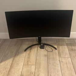 LG Gaming monitor curved 34”