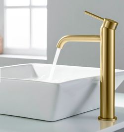 Luxury Single Hole Bathroom Vessel Sink Faucet - Brushed Gold
