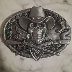 Cowboy Outlaw Skull Belt Buckle - NEW
