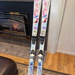 130cm girl Skis W Bindings