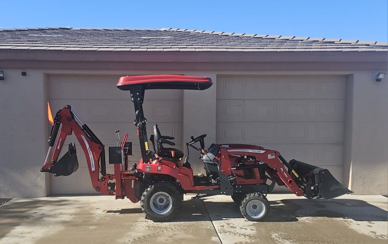 2022 GC1725MB MASSEY FERGUSON - Tractor Loader Backhoe