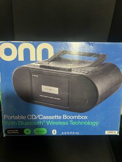 Portable cd/ cassette boombox NEW