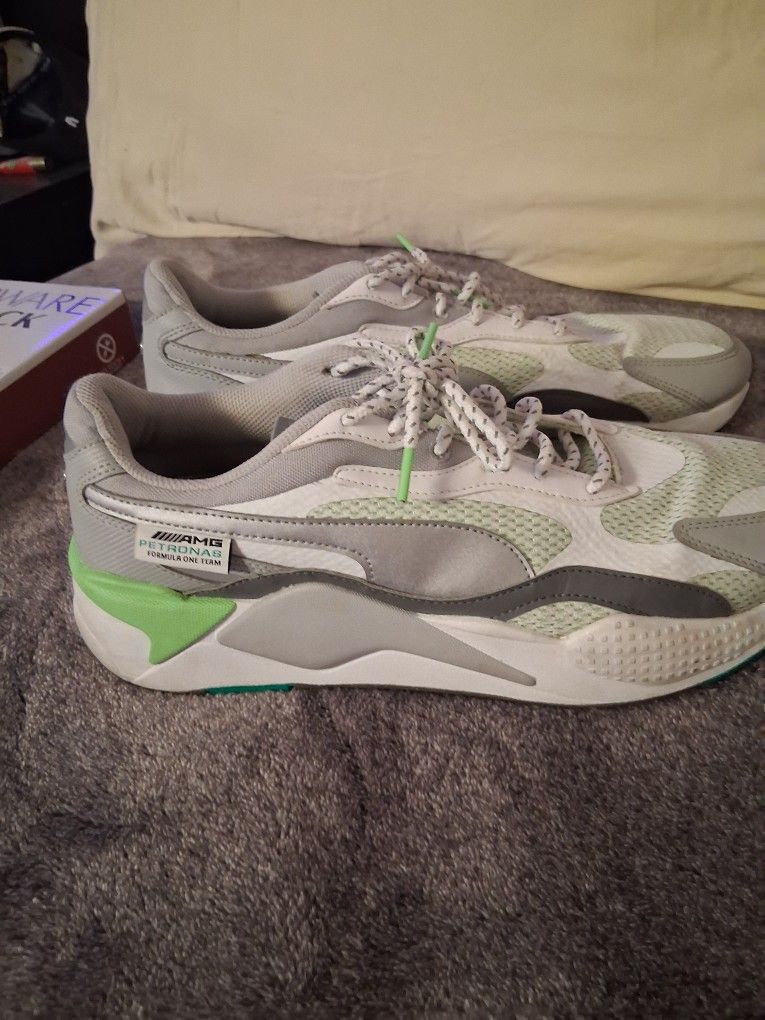 SHOES AMG PETRONAS 