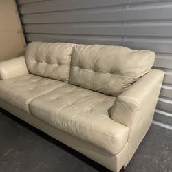 (DELIVERY)85” Ashley Designed Oyster Leather Sofa High-End.