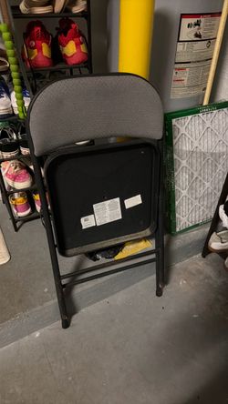 free Metal Folding Chair with Padded Back