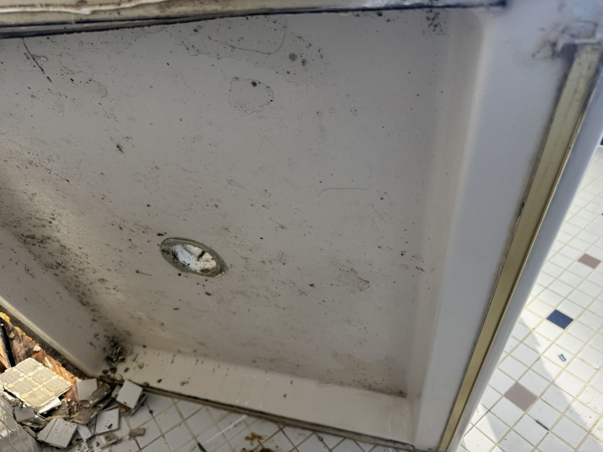 33.5”x34.5” Shower Pan