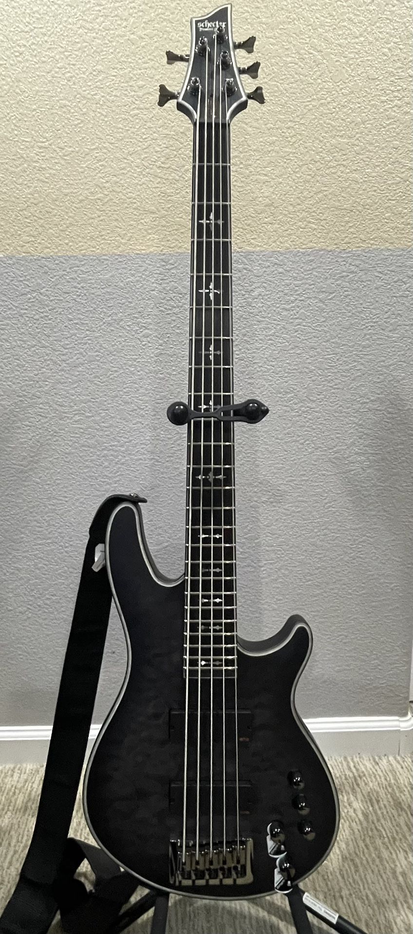 Schecter Hellraiser Extreme 5 Bass Guitar