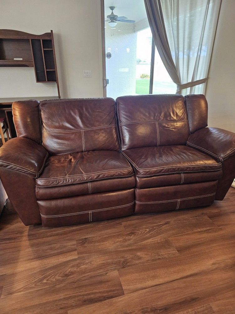 Full Size La Z Boy Couch