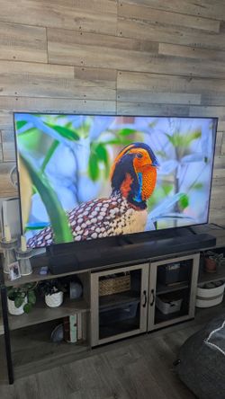 65" 4K Samsung Smart TV