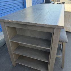 Counter Height Dining Table & 3 Stools