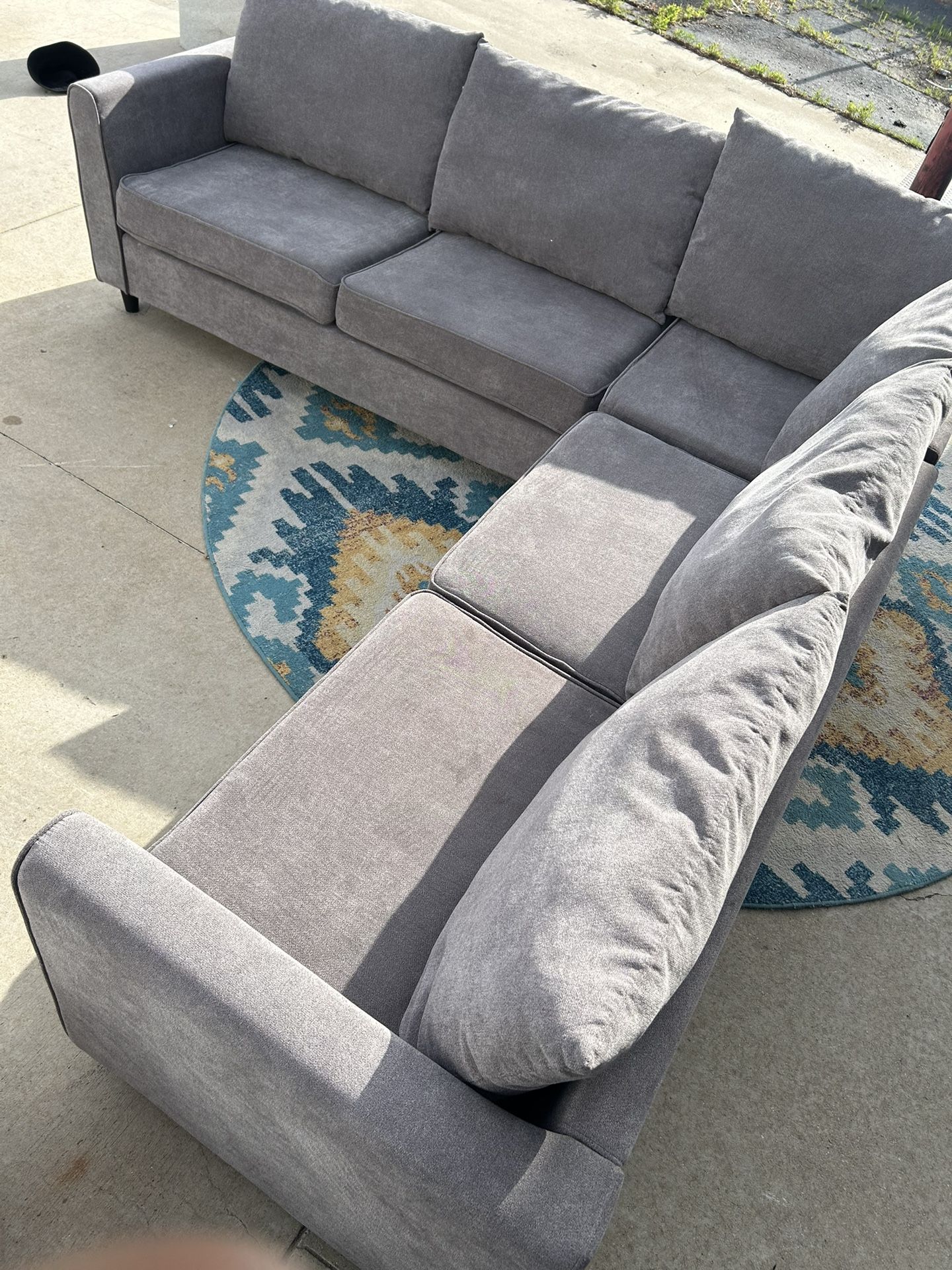Couch (Free Delivery)