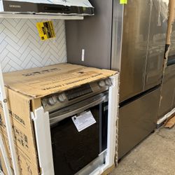 Samsung Kitchen Appliance Set