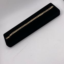 14k 6.2mm Curb Bracelet 7.5”