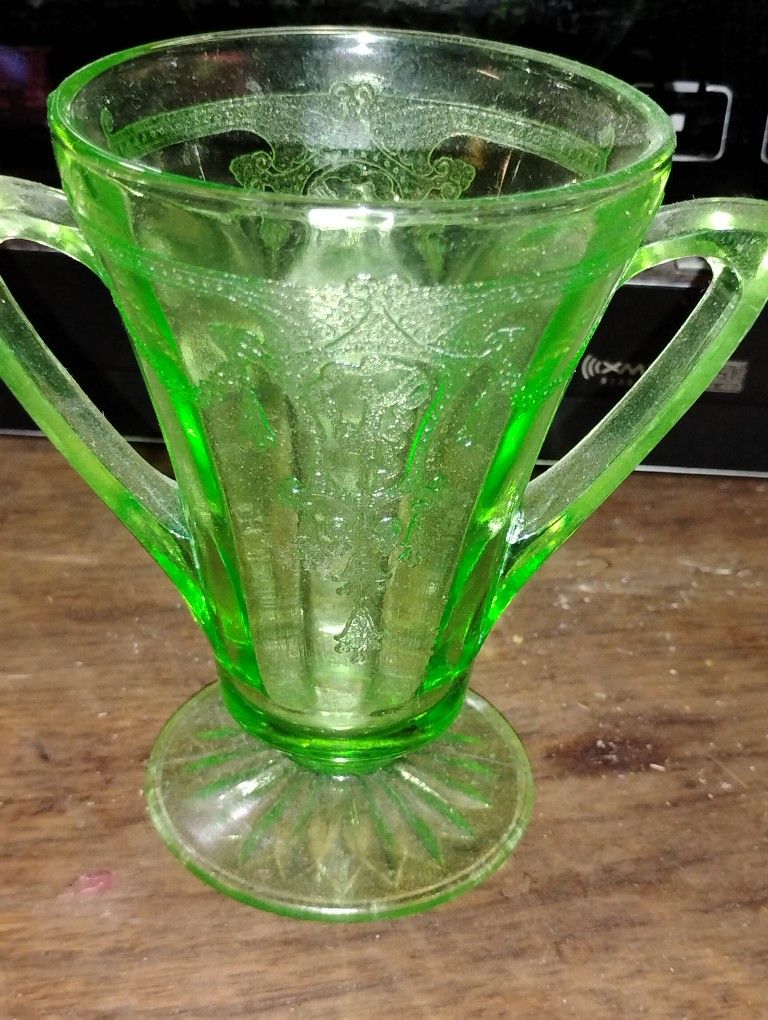 Antique Green True Vaseline Glass