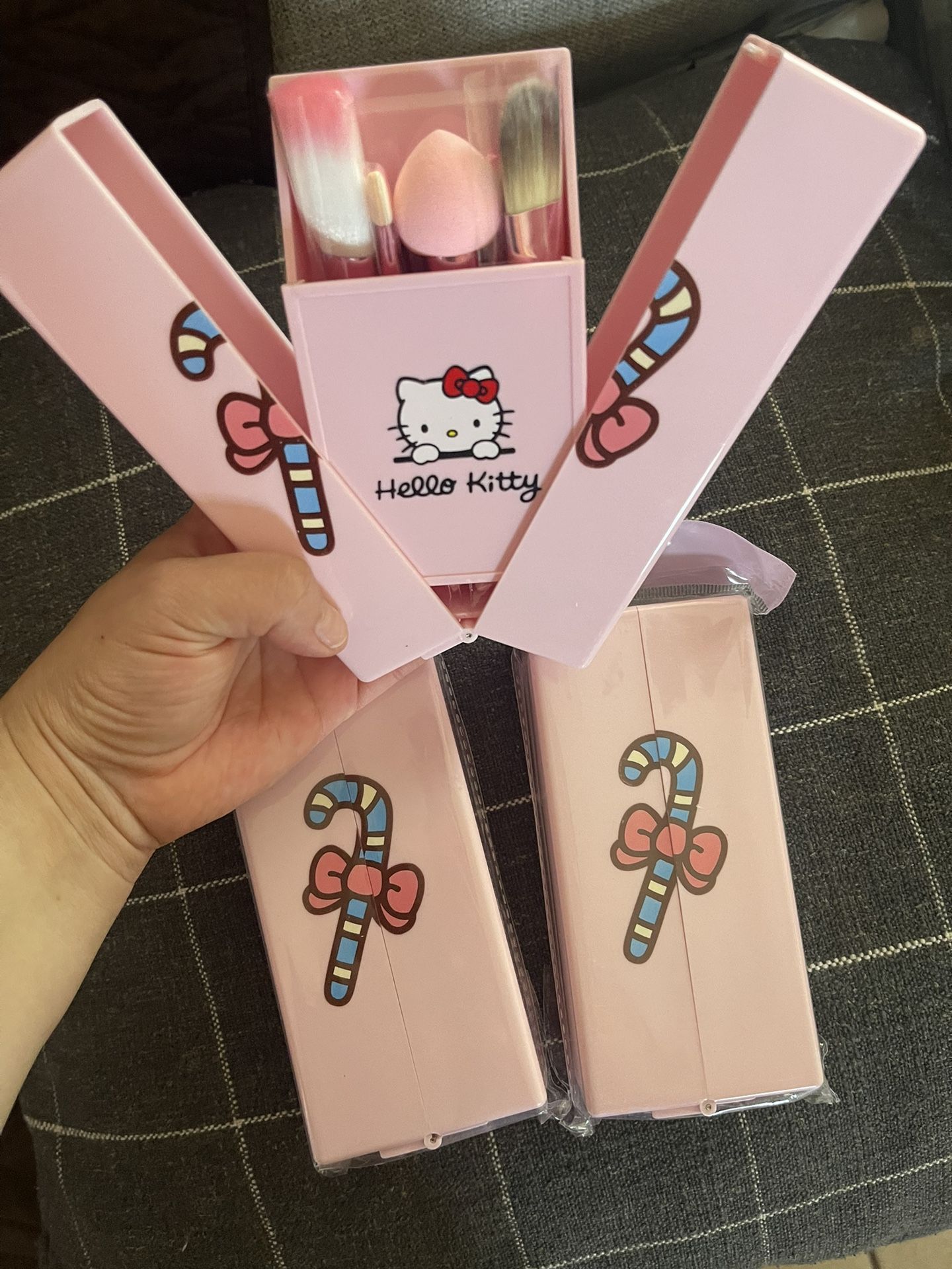 Hello Kitty Makeup Brush Set