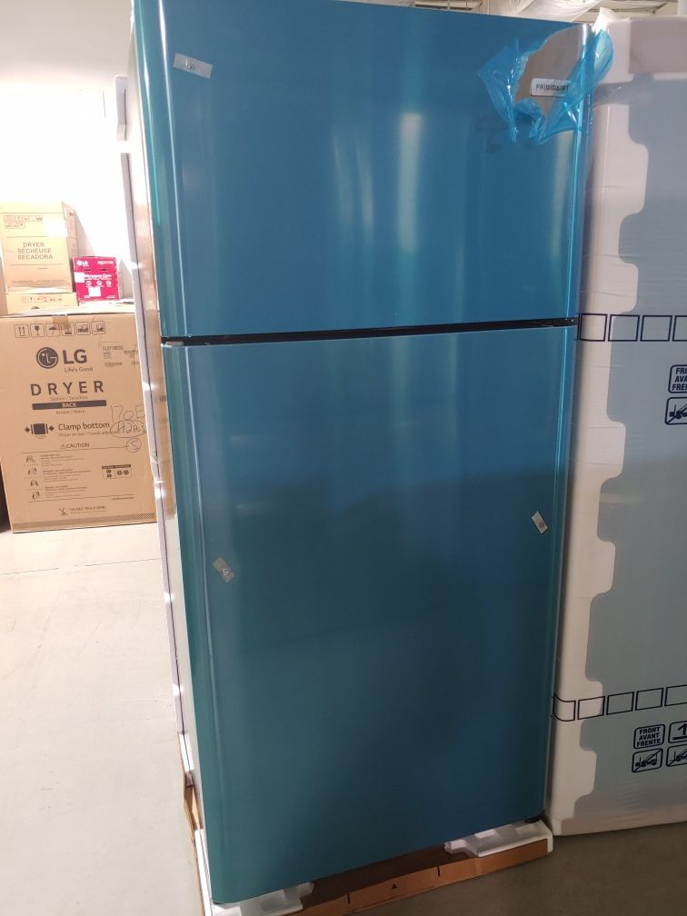 Brand New Frigidaire top mount Freezer Refrigerator with Manufacturers Warranty