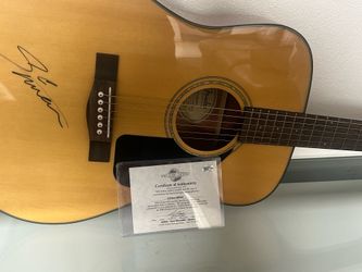 Signed Original Signed Enriquez Iglesias Acoustic Guitar w/ Global Authentics COA