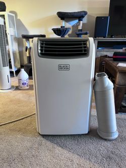Portable A/C unit Black+Decker