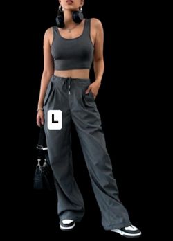 New women’s 2 piece set size large