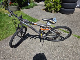 Mongoose 2.1 ledge mountain bike