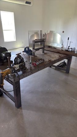 Work bench/fixture table