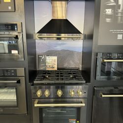 Zline 30” Autograph Kitchen Set - Range + Hood 