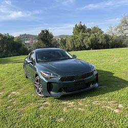 2023 Kia Stinger GT2  