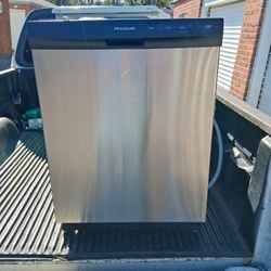 FRIGIDAIRE DISHWASHER 