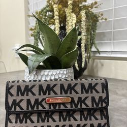 MICHAEL KORS VINTAGE WALLET