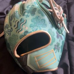 Lucky 7 Exclusive Rawlings REV1X 11.75”