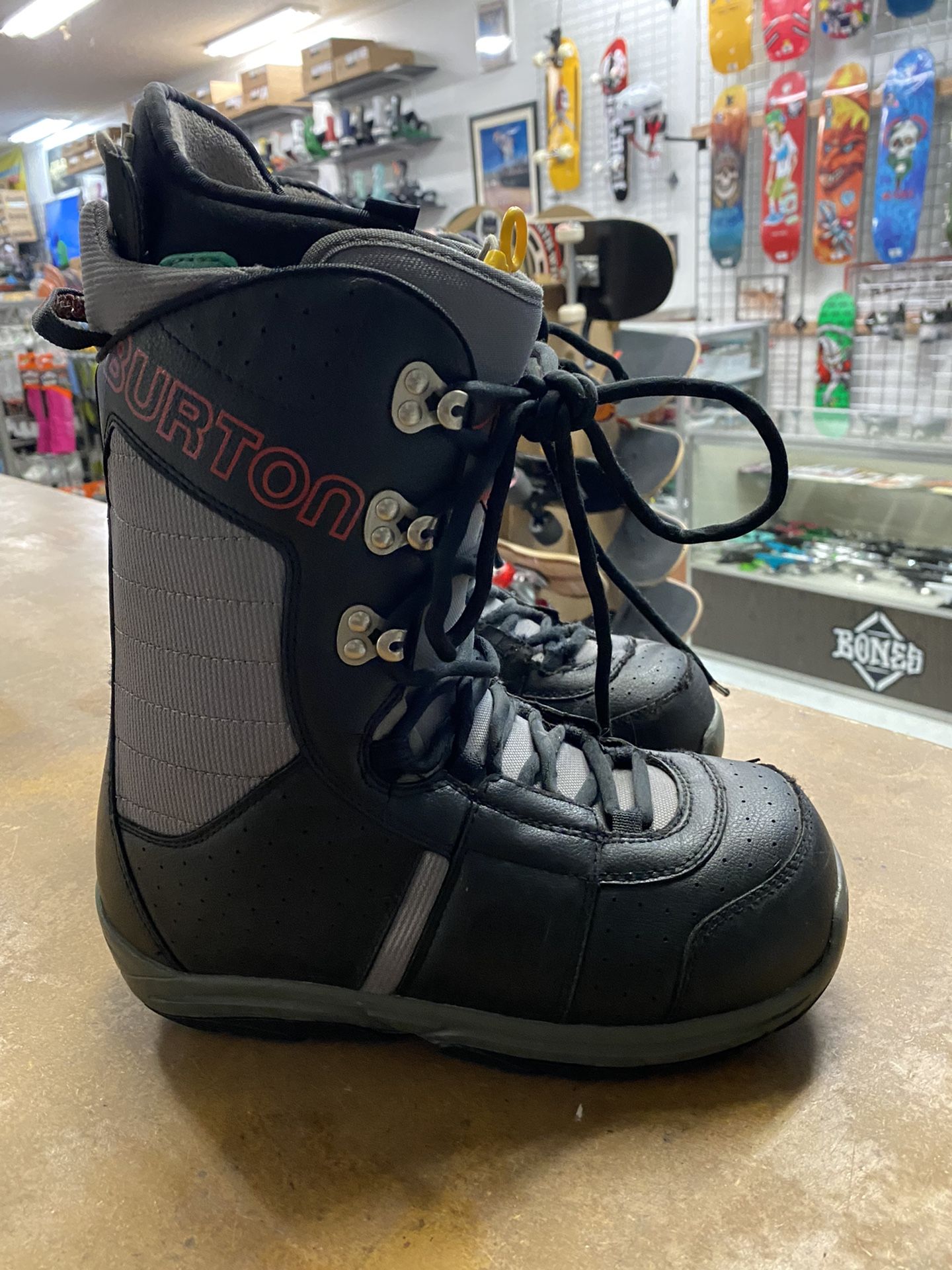 Burton Size 7 Snowboard Boots Certified With Warranty