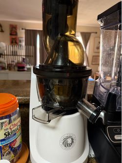 Royal Prestige Juicer and other items
