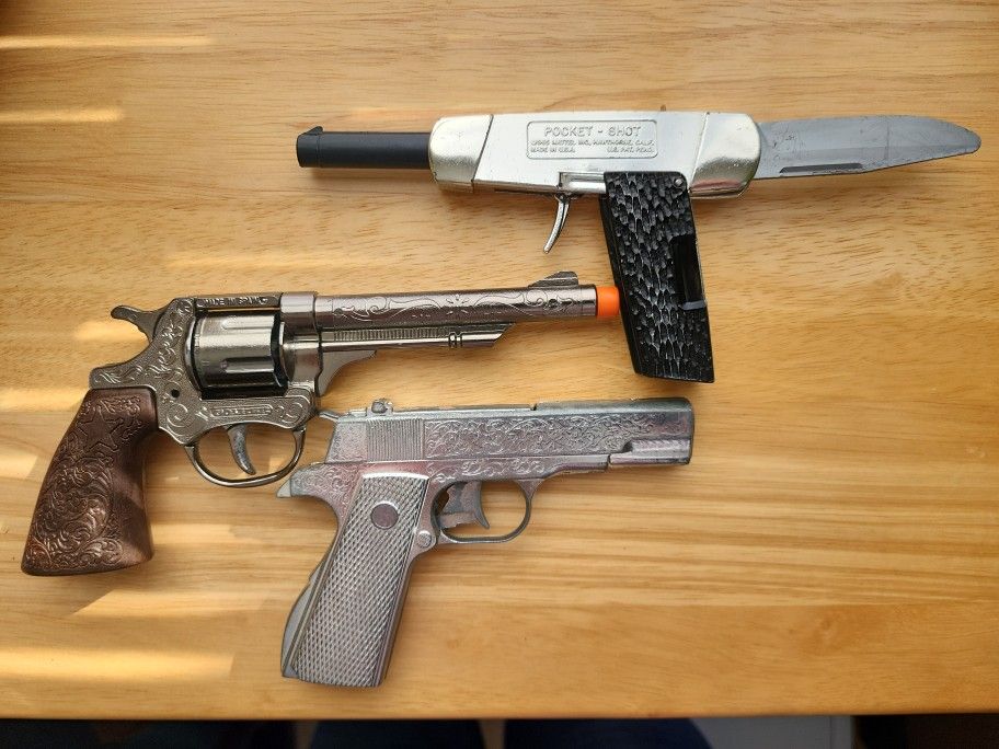 3 Vintage Cap Guns. 1965 Mattel Agent M Zero Pocket Shot Nichols #276 Gonher No 80
