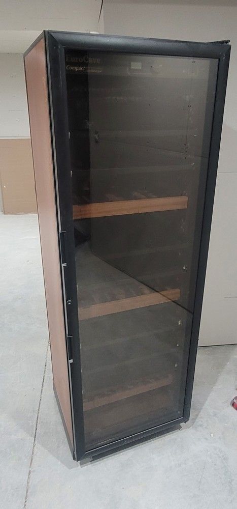 Free Eeeuro cave wine fridge