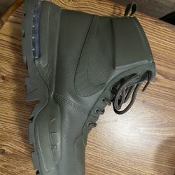 Nike Air Max Goaterra 2.0 Boots - Khaki - Sz 13