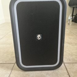 Skull candy speaker