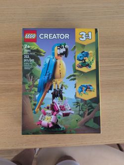 Lego Creator Exotic Parrot