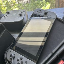 Nintendo Switch Plus  + Games