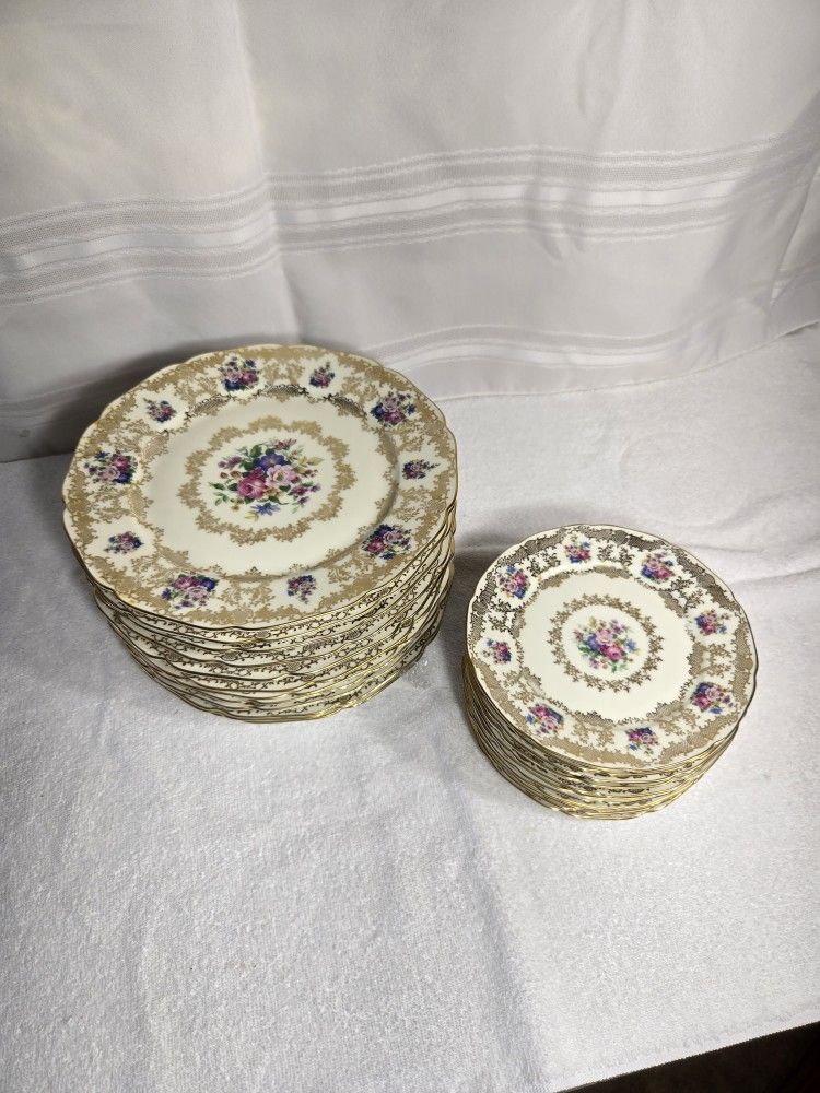 Complete Set of 24 Bohemia Royal Ivory "Windsor Noblesse" Dinner & Dessert Plates - Made in Czechoslovakia