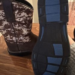 Kids Size 1 Boots  