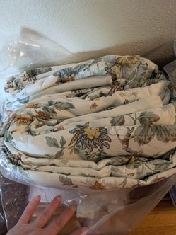 Air mattress bedding