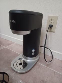 Mr. Coffee Single-Serve Iced and Hot Coffee Maker w New Filter
