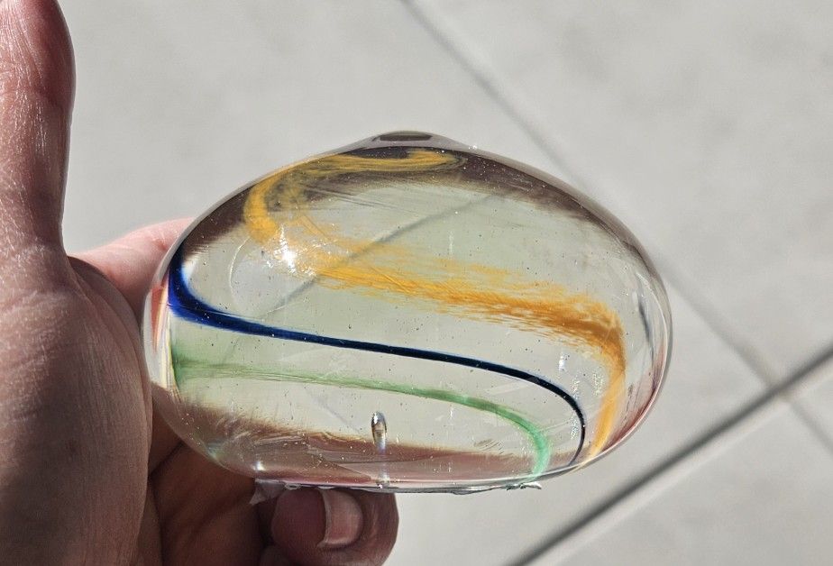 Paperweight Swirling Streamers Glass