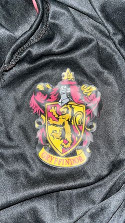 Harry Potter robe, tie etc