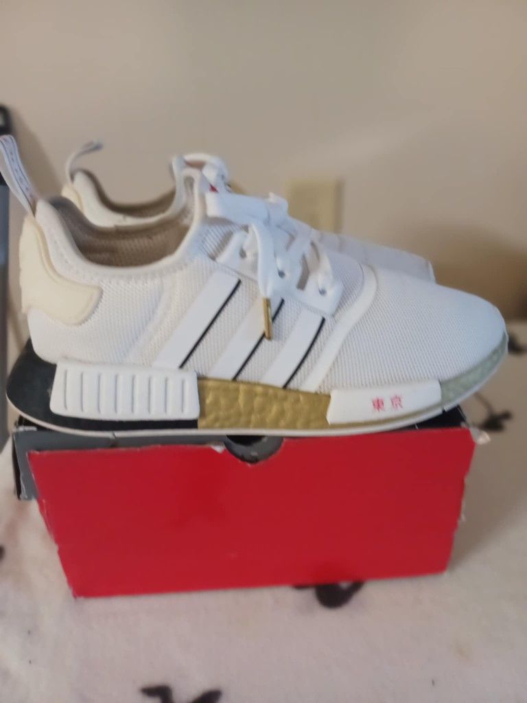 Adidas NMD-R1 Tokyo