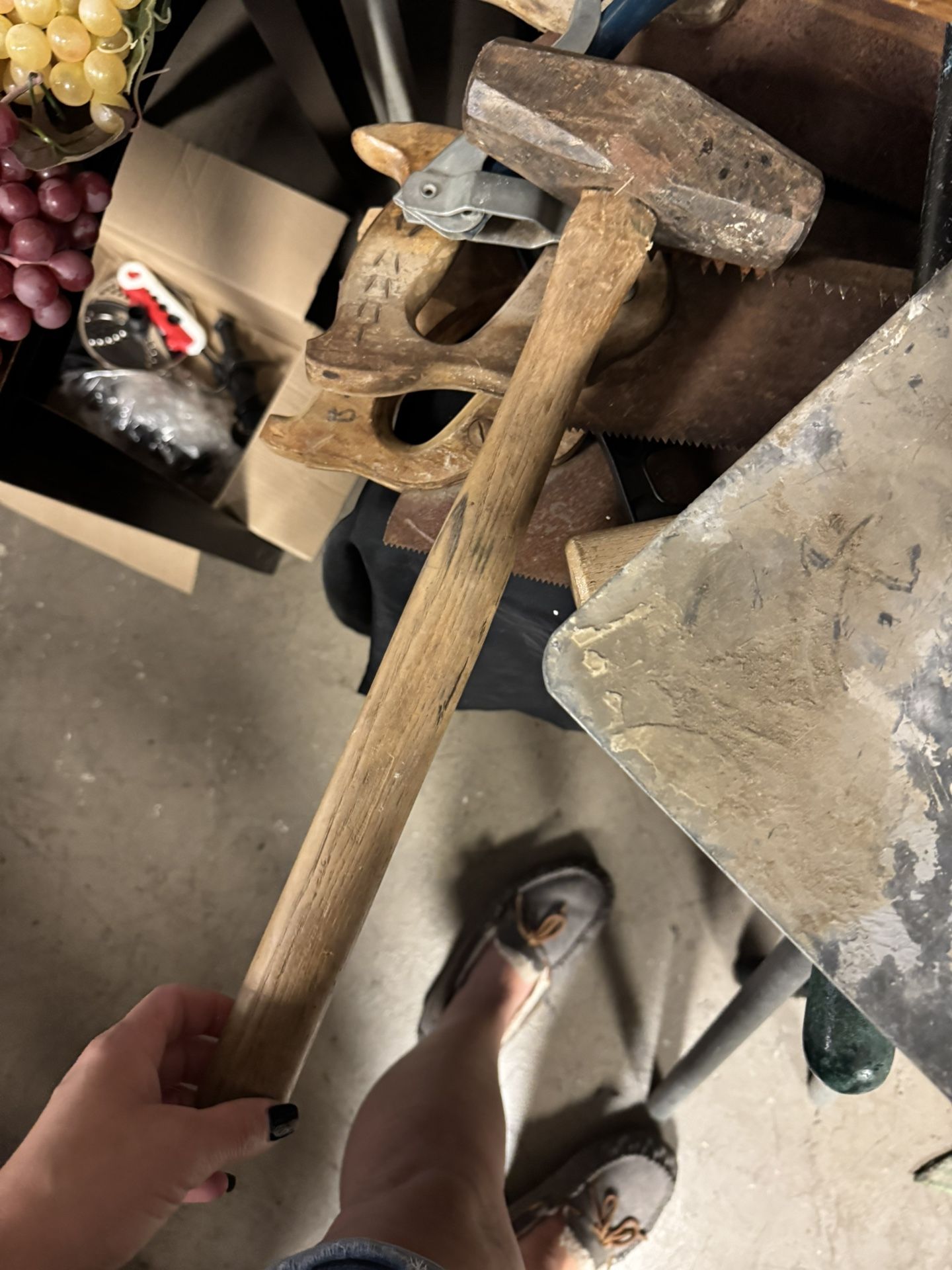 Sledge Hammer 6w 18L Pick Up Rosedale Or Airport Dr