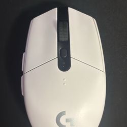 Logitech G305 Lightspeed Wireless Gaming Mouse